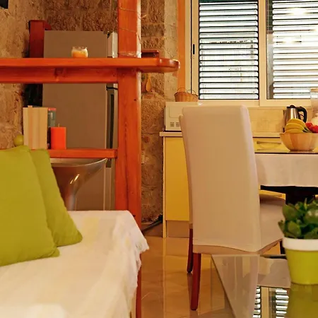 شقة Need Old Town